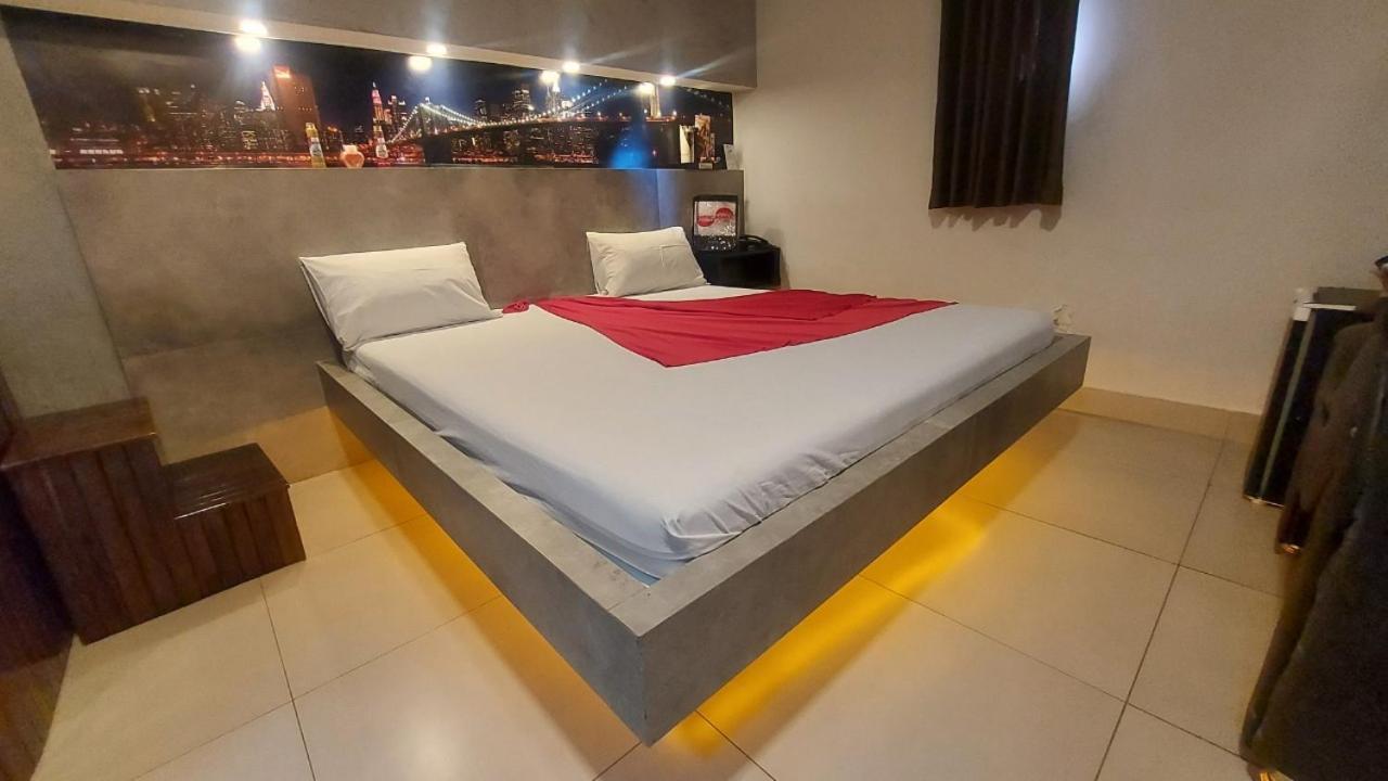 Motel Copacabana Ribeirao Preto Phòng bức ảnh